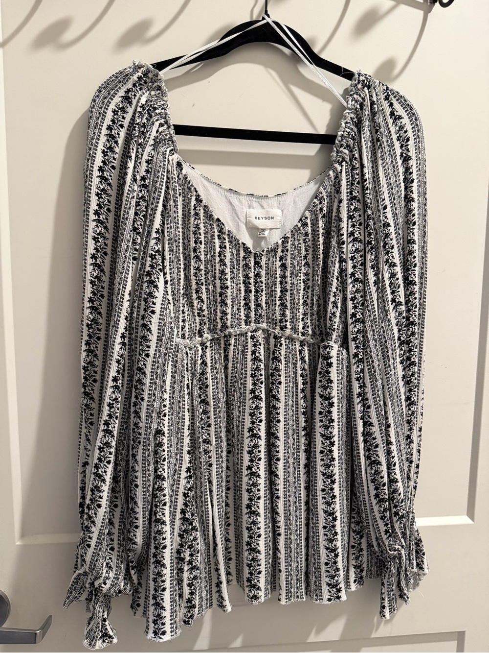 Keyson Black & White Boho Peasant Blouse